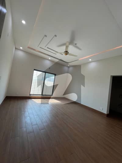 1 Kanal Full House for Rent available in DHA Phase 4, Lahore.