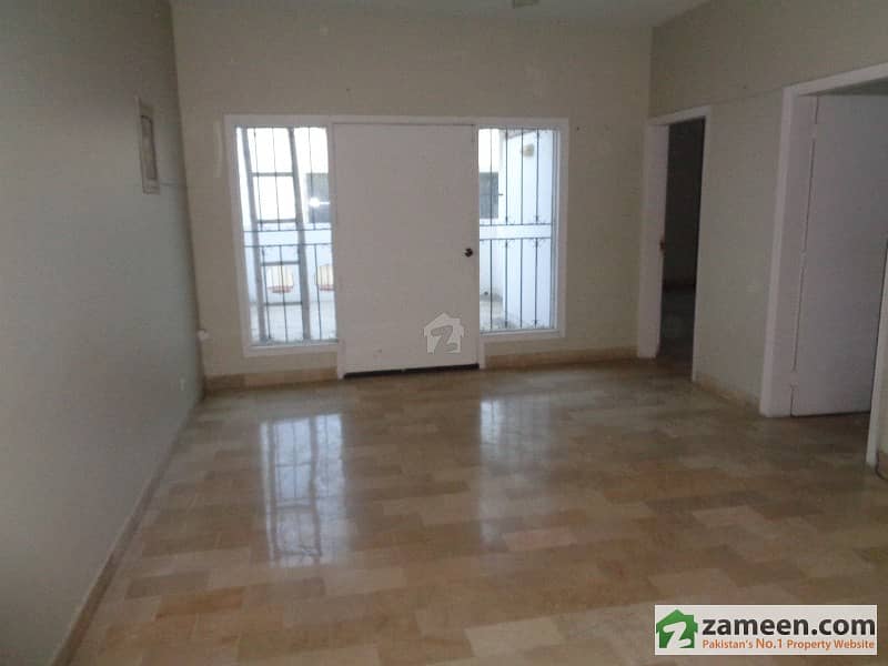 Ready To Move 3 Beds Fully Renovated Apartment In Askari 2