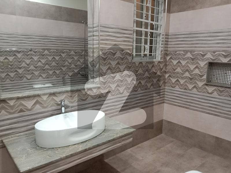 10 Marla Upper Portion For Rent 10 Marla Upper Portion For Rent