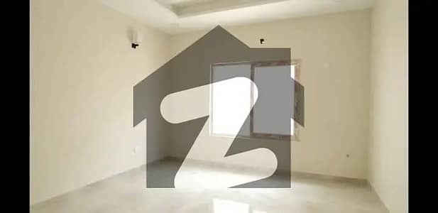 150 yards Cantt bazar house available For Rent
