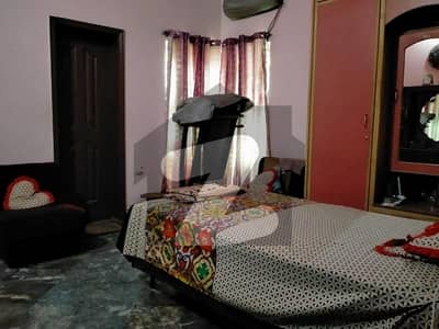 سمن آباد لاہور میں 5 کمروں کا 9 مرلہ مکان 3.25 کروڑ میں برائے فروخت۔