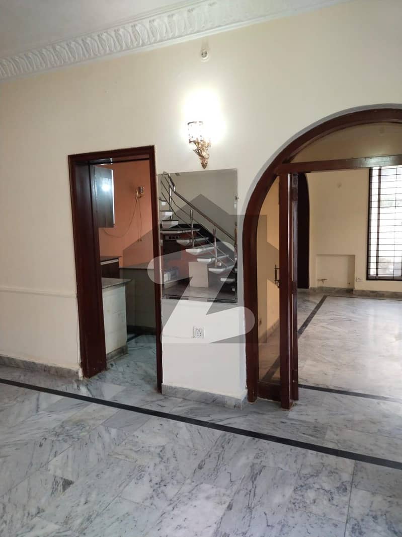 Three Kanal Upper Portion Available For Rent Best For Executives Families