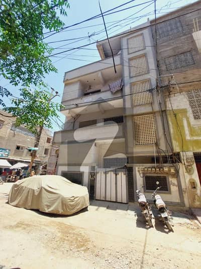 بفر زون - سیکٹر 16-A بفر زون,نارتھ کراچی,کراچی میں 9 کمروں کا 6 مرلہ مکان 4.5 کروڑ میں برائے فروخت۔