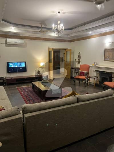 Fully furnished 3 bed ground floor of 1.5 kanal available for rent at Cavalry ground.