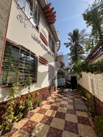MAINTAINED 600 Yards Double Story 4 Portions Combined House For Sale In GULSHAN E IQBAL BLOCK 6