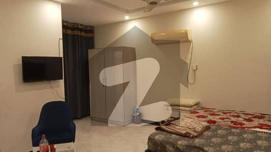 ڈی ایچ اے فیز 2 - بلاک یو فیز 2,ڈیفنس (ڈی ایچ اے),لاہور میں 1 کمرے کا 1 کنال کمرہ 35.0 ہزار میں کرایہ پر دستیاب ہے۔