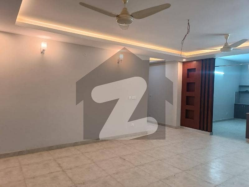 1 KANAL UPPER PORTION AT A BEAUTIFUL LOCATION IN BAHRIA TOWN RAWALPINDI NEAR MASJID PARK And COMMERCIAL -