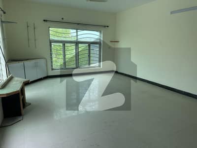 Kanal 3 bed upper portion sector C DHA 2 Islamabad for rent