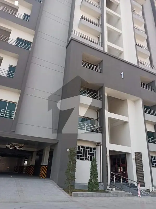 3 BEDROOM APARTMENT AVAILABLE FOR RENT