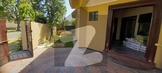 15 Marla 4 Bed Corner House Double Unit For Rent In Dha Phase 5 D Block