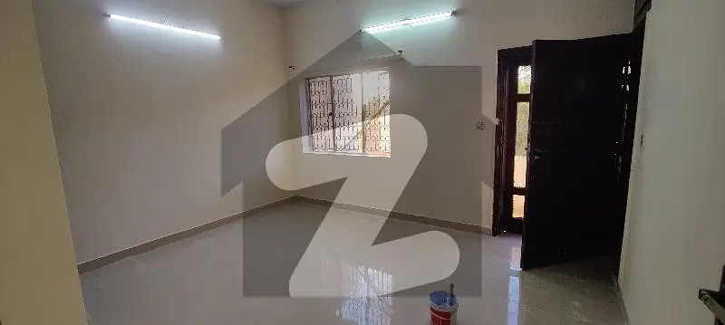 G10 Upper Portion Available For Rent 3bedrooms