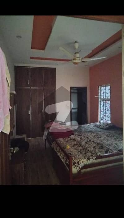 PARAGON CITY 5 MARLA HOUSE FOR RENT WITH GAS REASONABLE PRICE