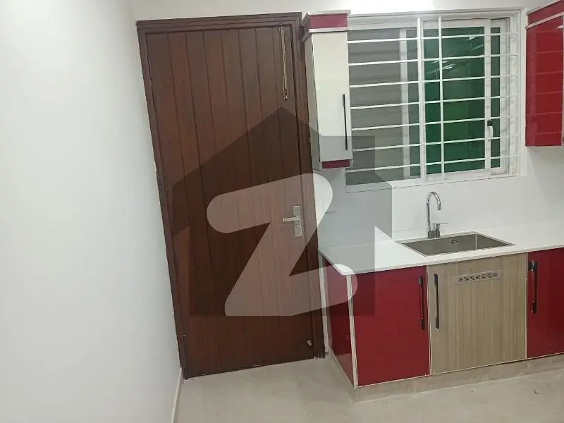 10 marla basement available for rent in bahria enclave islambad