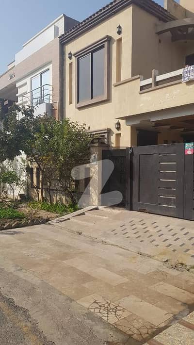 8 Marla House For Sale Slightly Use House For Sale Fully Renovated In Umar Block Bahria Town Lahore