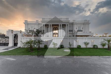 2 Kanal Elegant Luxurious Bungalow For Sale in The Best Location of DHA Lahore
