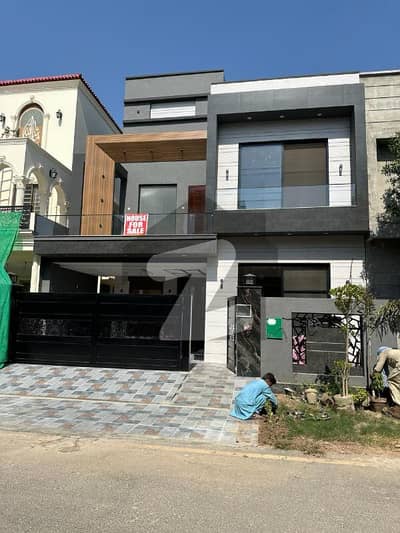 8 Marla House For Sale On Ideal Location ,Bahria orchard Lahore