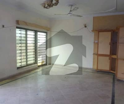 Lower Portion For rent In G-10