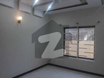 6 Marla Lower Portion Up For rent In Gulraiz Housing Society Phase 2