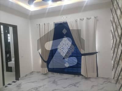 In Bahria Town - Sector C 480 Square Feet Flat For rent
