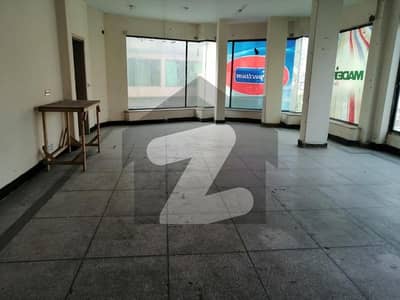 950 Square Feet Office available for rent in Model Town Link Road, Lahore
