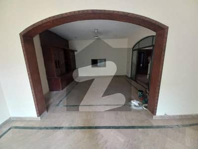 ONE KANAL FULL HOUSE AVAILABLE FOR RENT IN VALENCIA TOWN LAHORE