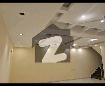 ڈی ایچ اے فیز 7 ایکسٹینشن ڈی ایچ اے ڈیفینس,کراچی میں 4 کمروں کا 4 مرلہ مکان 4.25 کروڑ میں برائے فروخت۔