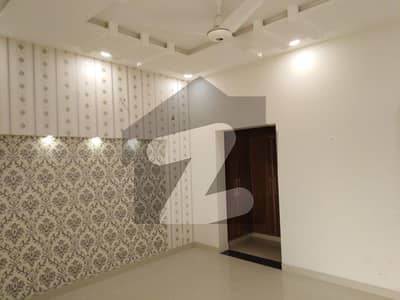Like New 12 Marla Corner House For Rent In Jasmine Block Bahria Town Lahore