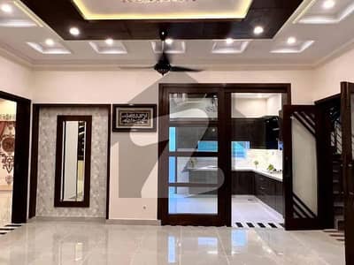 10 Marla brand new house Available for rent in overseas A bahria town lahore