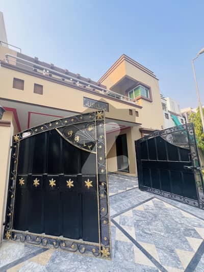 8 MARLA USED HOUSE FOR SALE BAHRIA TOWN LAHORE ALI BLOCK