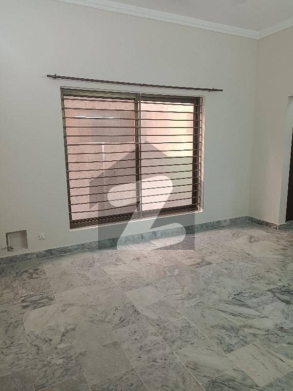 10 Marla Upper Portion For Rent Bahria Town Phase 4