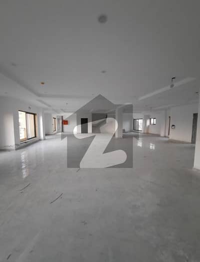 commercial floor available for office on rent