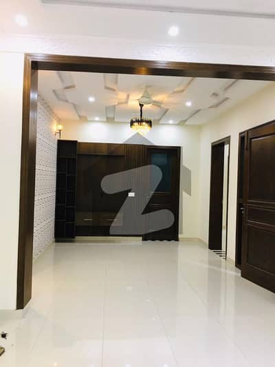5 Marla Lower Portion For Rent In 
Dream Gardens
 Lahore