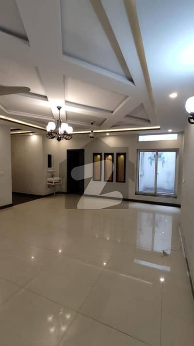 40*80 Ground +Basement House Available For Rent G-13/3 
like Brand New