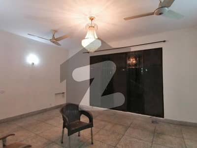 DHA 1 Kanal Wonderful Lower Portion For Rent In Phase 3