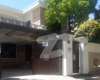 Ideal 1 Kanal House Available In F-7/4, Islamabad