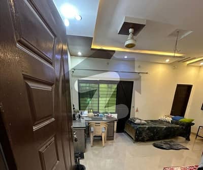 مرغزار آفیسرز کالونی لاہور میں 3 کمروں کا 4 مرلہ مکان 1.1 کروڑ میں برائے فروخت۔