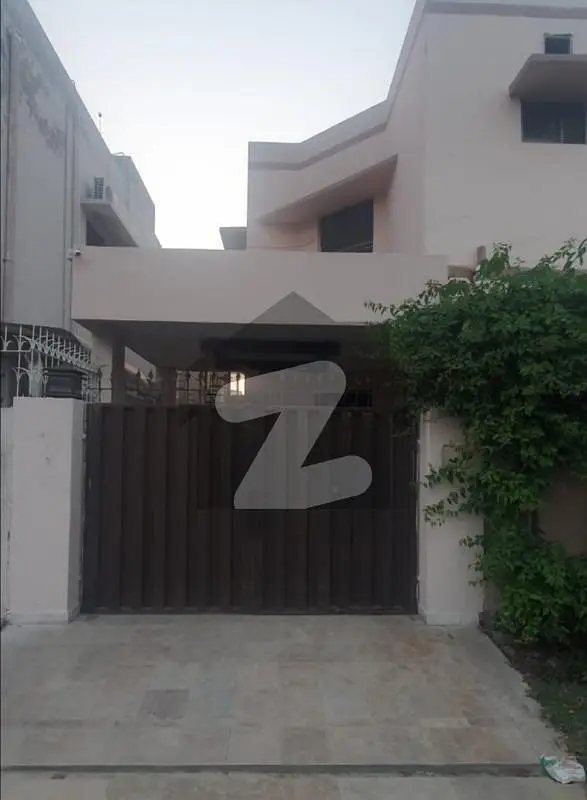 House In DHA Phase 1 Sized 1 Kanal Is Available
