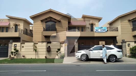 17 Marla 5 Bedroom Brig House Available For Sale In Sec F Askari 10 Lahore