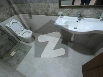 Gorgeous 3000 Square Feet Flat For rent Available In Askari 5 - Sector J