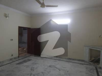 Beautifully Constructed Upper Portion Is Available For rent In Bahria Town Phase 8 - Safari Valley
