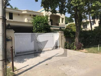 56 Marla Corner Facing Park Owner Build House For Sale In Garden Town Very Near Canal Road