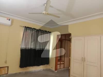 1 Kanal Lower Portion For Rent In Dha Phase 2 With Servant Quarter