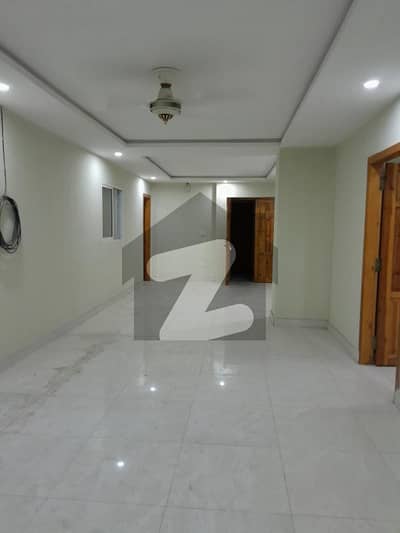 3 bedroom Unfurnished Flat Available for Rent in E-11/4