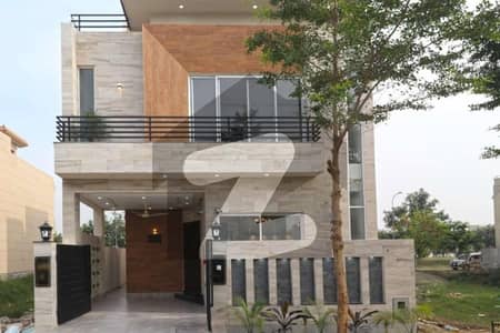 5 MARLA MODERN HOUSE AVAILABLE FOR RENT IN DHA 9 TOWN