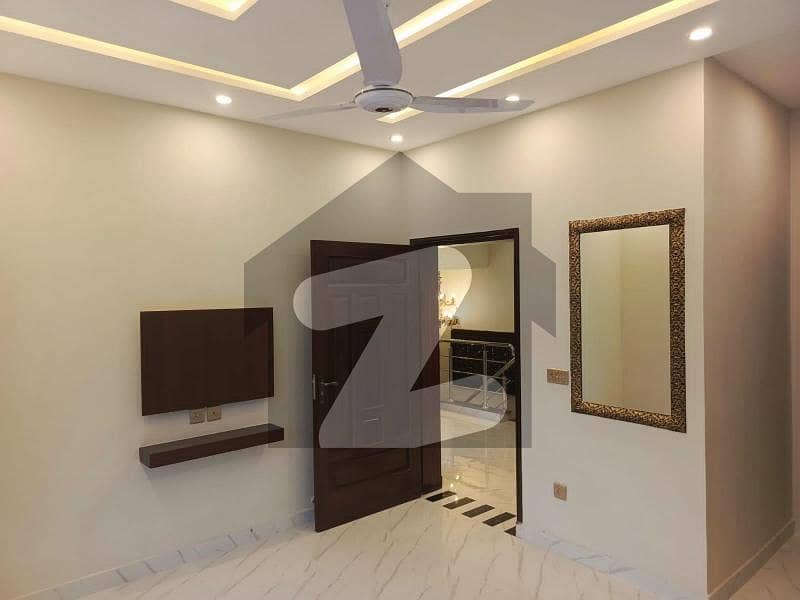 بحریہ آرچرڈ فیز 1 بحریہ آرچرڈ,لاہور میں 3 کمروں کا 5 مرلہ مکان 1.75 کروڑ میں برائے فروخت۔
