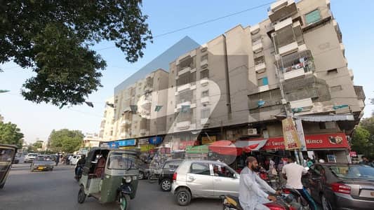 گلستانِِ جوہر ۔ بلاک 15 گلستانِ جوہر,کراچی میں 3 کمروں کا 6 مرلہ فلیٹ 2.15 کروڑ میں برائے فروخت۔
