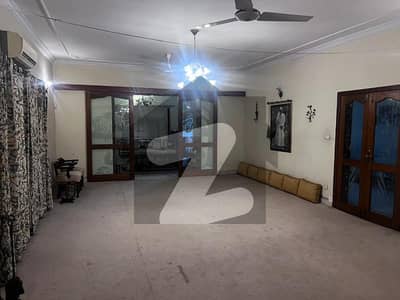 گلستان کالونی راولپنڈی میں 7 کمروں کا 1 کنال مکان 7.95 کروڑ میں برائے فروخت۔