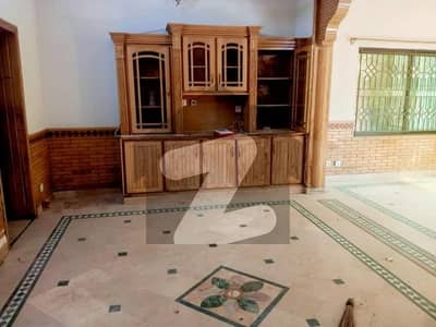 جی ۔ 11/1 جی ۔ 11,اسلام آباد میں 4 کمروں کا 6 مرلہ مکان 1.3 لاکھ میں کرایہ پر دستیاب ہے۔