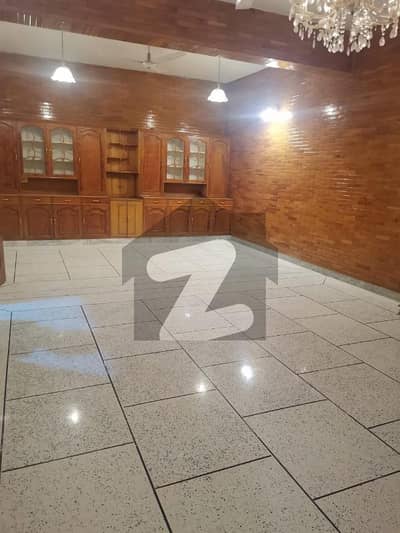 4 Kanal House For Sale In F-7/1 Corner House Top Location