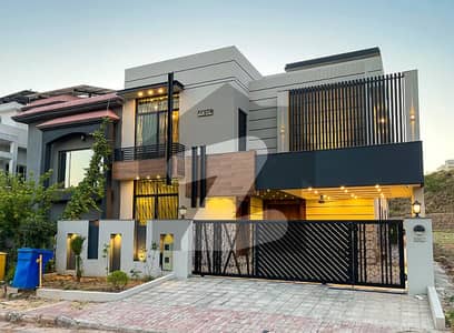 10 Marla Designer House For Sale